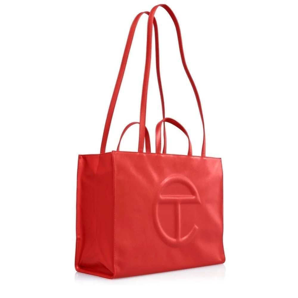 Large red Telfar - Picture 2 of 2